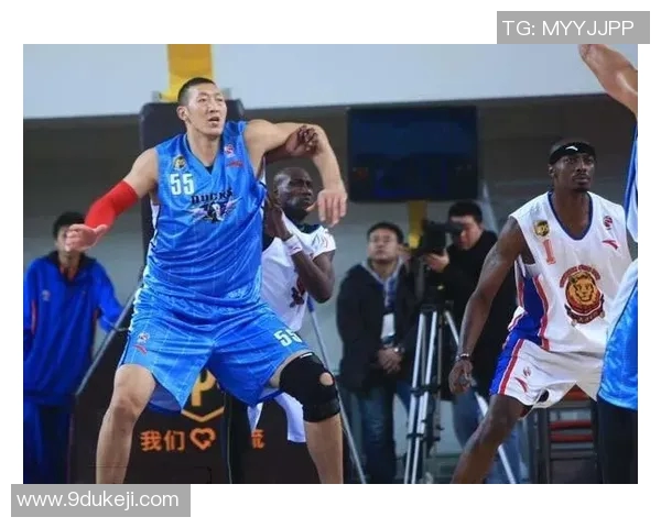 姚明的辉煌人生与篮球成就简历详解